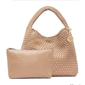 Women's woven purse with pouch
